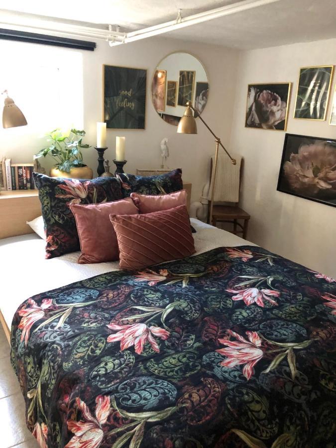 Suite Apartment With Garden And All Amenities มัลเมอ ภายนอก รูปภาพ